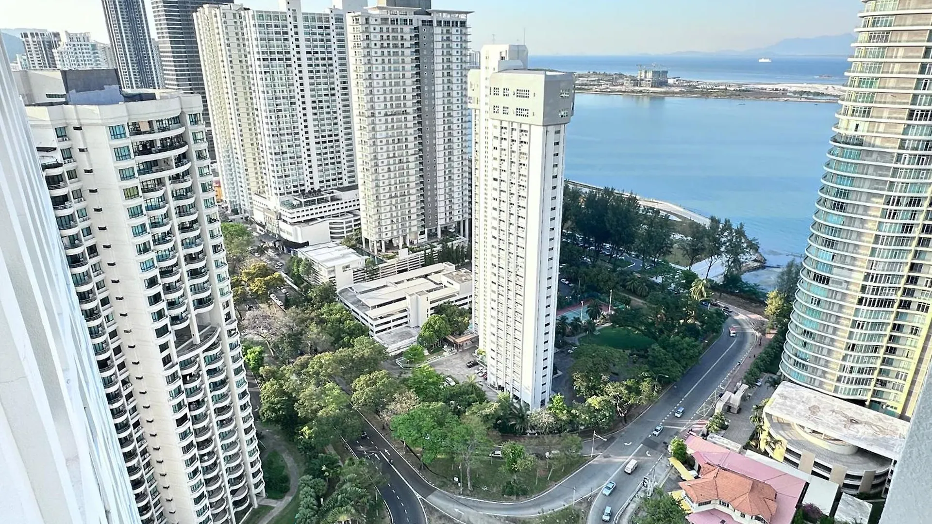 Leisure 1Bedroom Balcony Suites Gurney George Town